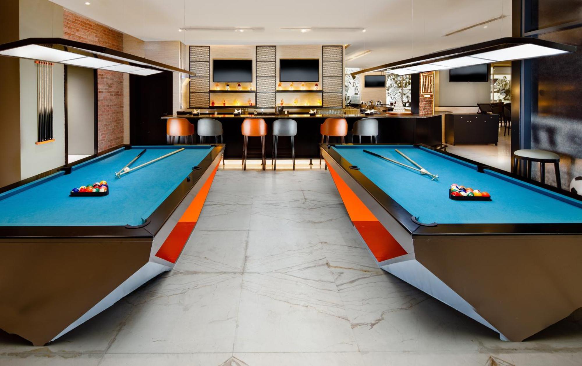 Millennium Place 도하 외부 사진 The Billiard Room